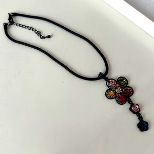 Colorful diamond choker